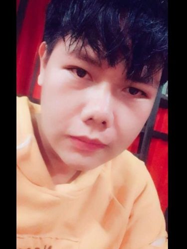 Eka Supriatna jadi viral setelah mengunggah transformasi penampilannya yang dulu dibully kini jadi mirip artis K-Pop