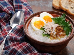 Penggemar Bubur, Ini 6 Manfaat Sehat Sarapan Bubur