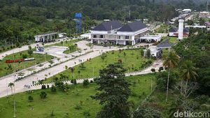 Melihat Suasana PLBN Skouw dari Udara