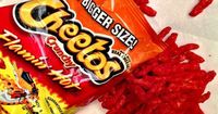 Terlalu Banyak Makan Snack Pedas, Rapper Lil Xan Dilarikan Ke Rumah Sakit 
