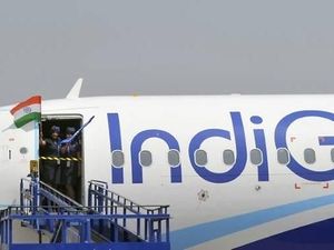 Penerbangan India Chaos, Maskapai Batalkan Ratusan Penerbangan
