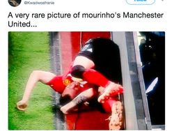 Disikat Derby County, MU Dikeroyok Meme