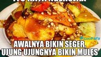 Pacarnya siapa nih yang begini? Pacaran itu harusnya manis di awal sampai akhir. Jangan awalnya segar tapi ujungnya bikin mules. Itu pacaran atau makan rujak? Foto: Istimewa
