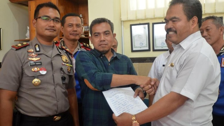 3 Siswa Ditampar dan Dijambak, Kasek: Saya Minta Maaf, Saya Khilaf 3 Siswa Ditampar dan Dijambak, Kasek: Saya Minta Maaf, Saya Khilaf