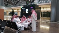 Ruang tunggu di stasiun Kereta Cepat Haramain Rail Line. Stephen Kalin/Reuters.