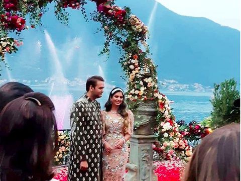 Pertunangan Isha Ambani dan Anand Piramal.