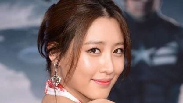 Claudia Kim, Si Cantik Namun Berbisa di Fantastic Beast 2 Claudia Kim, Si Cantik Namun Berbisa di Fantastic Beast 2