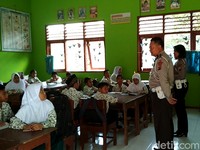 Heboh Timses Prabowo-Sandi Usul Gaji Guru Rp 20 Juta
