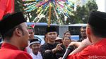 Sambut Petani Kendeng, Begini Aksi Para Pendekar Betawi