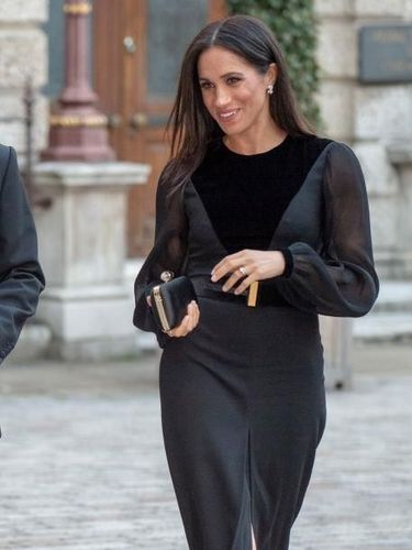 Punya Makna Tersembunyi, Alasan Meghan Markle Suka Pakai Baju Hitam 