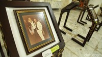 Putra keempat Benyamin, Beno Rahmat, mengatakan keluarganya menyerahkan barang koleksi Benyamin ke pemerintah daerah untuk dikelola di museum. 
