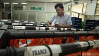 Terlihat kantung-kantung tersebut terdapat lokasi dari berbagai negara di dunia.