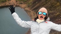 Sedangkan ini saat dia liburan di Selfoss, Islandia. (sammysep/Instagram)