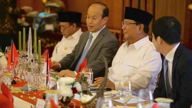 Sebelum bertemu Clark, Prabowo juga sudah menerima kunjungan Dubes China untuk Indonesia Xiao Qian, di Hambalang, Rabu (26/9/2018).