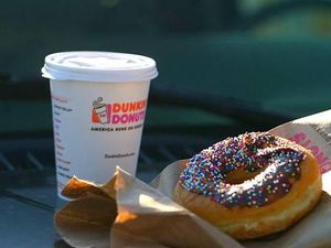 450 Gerai Dunkin Ditutup, Warisan buat 16 Anak Raja Judi Makau