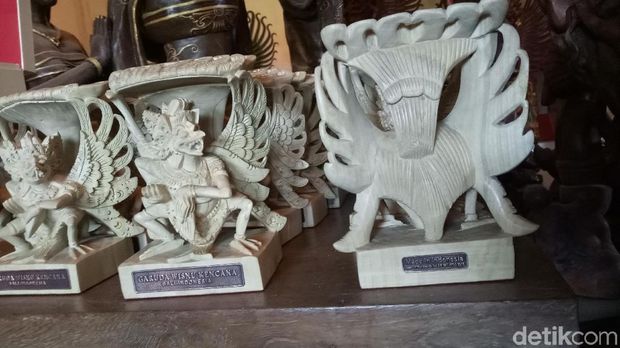 Suvenir untuk peserta IMF-World Bank di Bali