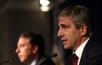 Tak Sepakat dengan IMF, Bos Bank Sentral Argentina Mundur