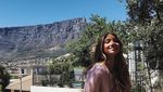Potret Liburan Seksi Lorena Rae, Model Victorias Secret yang Baru