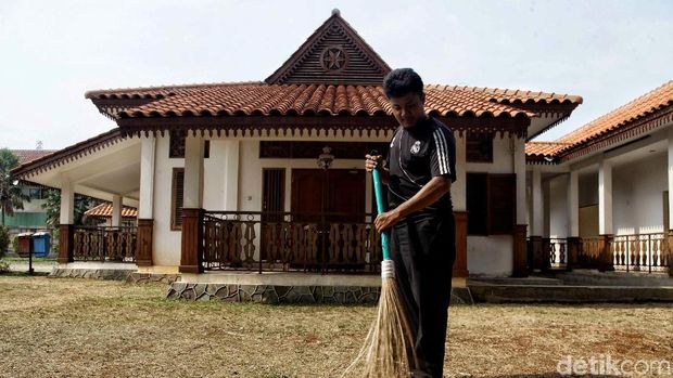 Pemprov DKI Jakarta menggunakan lahan bekas gedung Kodim untuk membangun Taman Benyamin Sueb di Jatinegara. Penasaran?