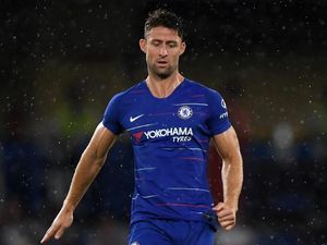 Gary Cahill Berlabuh di Crystal Palace
