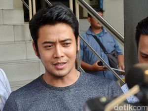 Ini Alasan Kriss Hatta Diam Ditelepon Billy Syahputra di Brownis