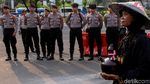 Sambut Petani Kendeng, Begini Aksi Para Pendekar Betawi