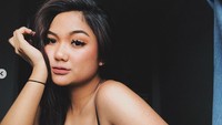 Pelantun lagu Jangan itu dibully karena ketiaknya yang hitam. Dok. Instagram/lalamarionmj