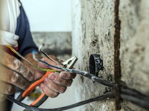 Nggak Cuma Bikin Kesetrum, Sengatan Listrik Juga Bisa untuk Pengobatan