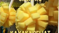 Biasanya meme ini muncul pas bulan puasa nih. Siang-siang lihat sikat wc kayak lihat mangga kupas. Duh apalagi kalau ditambah sambal rujak. Foto: Istimewa