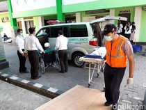 Sakit di Pesawat, 1 Jemaah Haji Debarkasi Solo Diturunkan di Kualanamu