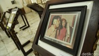 Museum itu menceritakan perjalanan karir serta menyimpan benda-benda peninggalan sang seniman.