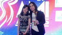 Di luar Barasuara, Gerald Situmorang meraih piala di kategori Karya Produksi Instrumentalia Terbaik. Pool/Noel/detikFoto.