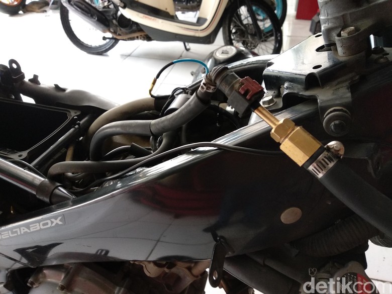 Bengkel motor injeksi. Foto: Luthfi Anshori Bengkel motor injeksi. Foto: Luthfi Anshori