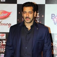 Aku tidak pernah memukulnya. Aku menjadi emosional dan melukai diri sendiri. Aku membenturkan kepalaku ke dinding, tetapi tidak bisa menyakiti orang lain, Ujar Salman Khan. Foto: AFP