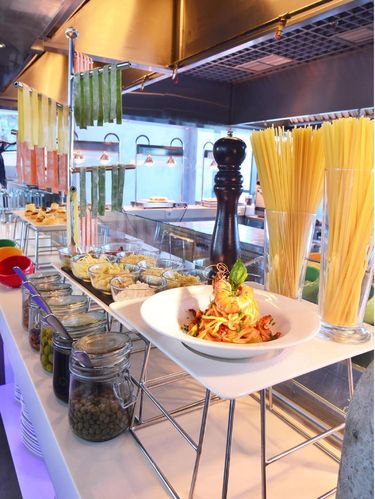 Sensasi Relaksasi dengan Pijat Aromaterapi di Hotel Pullman Central Park