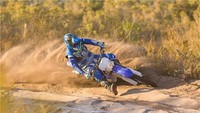 Salah satunya adalah All New WR450F 2019. Motor penggaruk tanah ini mendapat sejumlah pembaruan untuk mendukung kinerjanya di kompetisi enduro. Foto: Dok. Yamaha