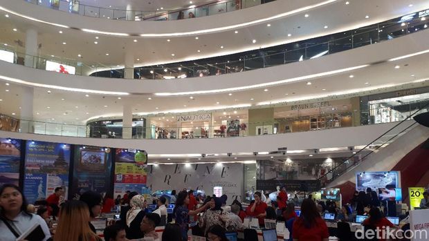 Suasana Mega Travel Fair Senayan City