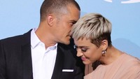 Lalu apa nih hadiah dari sang kekasih, Orlando Bloom? Andreas Rentz/Getty Images