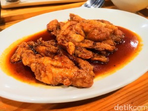 Udon House: Nikmatnya Abura Udon Pedas di Tempat Tersembunyi