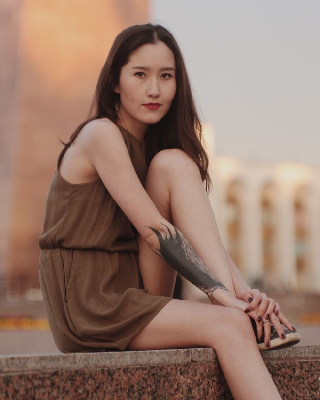 Wanita berusia 21 tahun ini menikah di usia muda dan telah memiliki anak yang lahir pada 2017. Foto: Instagram @chestnayaaa