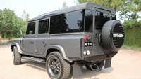 Mobil Land Rover Defender 110 bermesin diesel hasilnya memang ciamik.