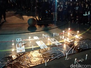 Aksi Lilin di Bandung, Kelompok Suporter Suarakan Perdamaian