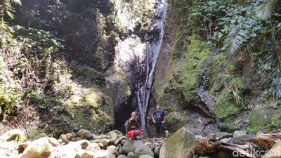 Foto: Curug Panganten yang Eksotis di Ciamis