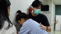 Chicco Jerikho benar-benar suami siaga ya! Dok. diabirthphoto