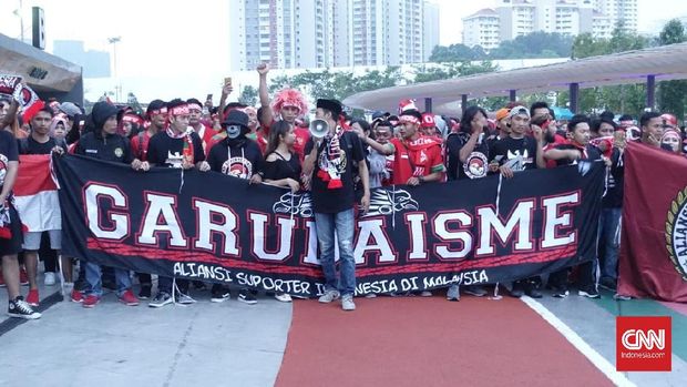 Para suporter Garuda sudah hadir meramaikan Stadion Bukit Jalil