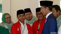 Para Sekjen Parpol yang tergabung di Koalisi Indonesia Kerja (KIK) juga hadir di Rapimnas ke III PPP tersebut. Seperti Sekjen PDIP Hasto Kristiyanto, Sekjen Golkar Lodewijk F Paulus, Sekjen PSI Raja Juli Antoni, Ketum PKPI Diaz Hendropriyono hingga Sekjen PKPI Verry Surya Hendrawan.