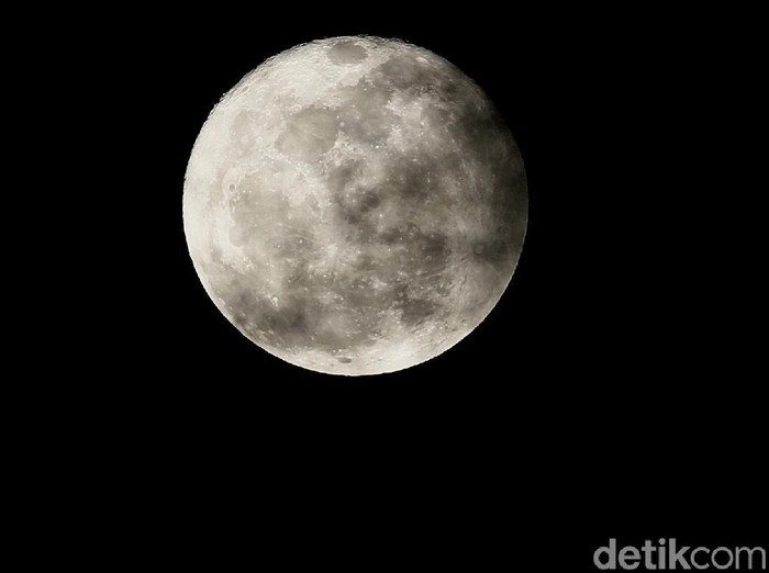 Ilustrasi Super Moon