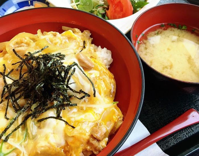 Nyam! Sarapan Oyakodon, Racikan Ayam dan Telur Dalam Satu 