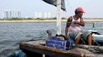Melihat Aktivitas Nelayan di Sekitar Pulau Reklamasi G
