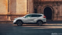 Model ini menyajikan performa tinggi dan konsumsi bahan bakar efisien yang didukung teknologi canggih Hybrid i-MMD yang secara pintar dapat melakukan pergantian mode berkendara diantara EV Drive Mode, Hybrid Drive Mode dan Engine Drive. Foto: Honda